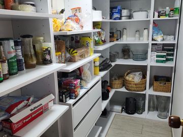 SE VENDE APARTAMENTO AMPLISIMO EN EL SECTOR DEL CABLE CON ASCENSOR