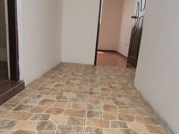 Venta de Departamento 5 habitaciones Remodelado y Ampliado en Zona Centrica de Jose L. Bustamante y R