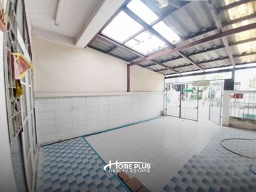 หมู่บ้านสินพัฒนาธานี ถนนเทศบาลสงเคราะห์ (ใกล้บองมาร์เช่มาร์เก็ตพาร์ค)