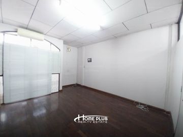 หมู่บ้านสินพัฒนาธานี ถนนเทศบาลสงเคราะห์ (ใกล้บองมาร์เช่มาร์เก็ตพาร์ค)