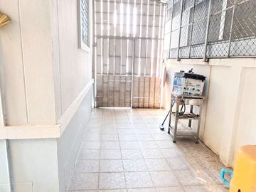 Selling a detached house in Navy House 22, Bang Sareh Sub-district, Sattahip District, Chonburi Province.