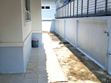 Selling a detached house in Navy House 22, Bang Sareh Sub-district, Sattahip District, Chonburi Province.