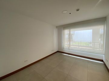 SE VENDE EXCELENTE DEPTO EN CUMBAYA (Sector Colegio Menor, Parque de Cumbayá)