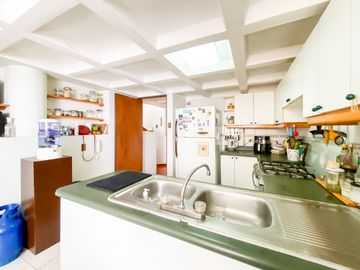 VENTA DE UN MAGNIFICO DUPLEX DE 351m2 A UNA CUADRA DEL MALECON DE LA RESERVA EN MIRAFLORES