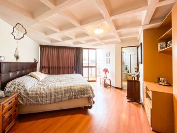 VENTA DE UN MAGNIFICO DUPLEX DE 351m2 A UNA CUADRA DEL MALECON DE LA RESERVA EN MIRAFLORES