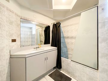VENTA DE UN MAGNIFICO DUPLEX DE 351m2 A UNA CUADRA DEL MALECON DE LA RESERVA EN MIRAFLORES
