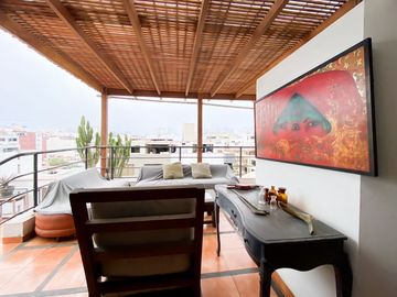 VENTA DE UN MAGNIFICO DUPLEX DE 351m2 A UNA CUADRA DEL MALECON DE LA RESERVA EN MIRAFLORES