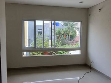 Dijual Rumah Modern Minimalis Brand New di Kebon Jeruk, Jakarta Barat