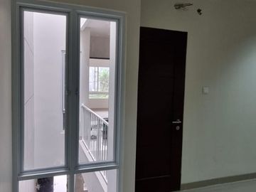Dijual Rumah Modern Minimalis Brand New di Kebon Jeruk, Jakarta Barat
