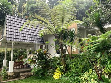 RUMAH VILLA DAGO BANDUNG