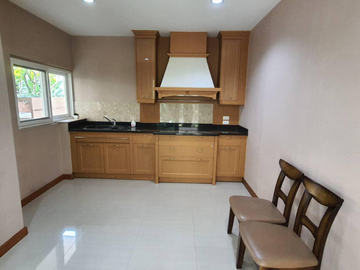 Laddarom Elegance – Mahidol Intersection, 3Bedrooms, 4Bathrooms, 89 Sq.wah., (ID: 678HS)