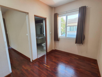 Laddarom Elegance – Mahidol Intersection, 3Bedrooms, 4Bathrooms, 89 Sq.wah., (ID: 678HS)