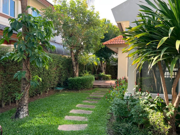 Laddarom Elegance – Mahidol Intersection, 3Bedrooms, 4Bathrooms, 89 Sq.wah., (ID: 678HS)
