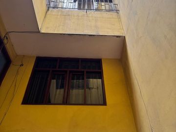 VENTA DE CASA DE 4 PISOS EN ZONA ALTAMENTE COMERCIAL – SAN JUAN DE LURIGANCHO