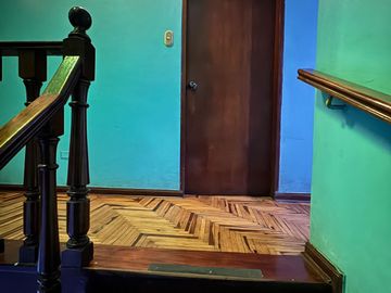 VENTA DE CASA DE 4 PISOS EN ZONA ALTAMENTE COMERCIAL – SAN JUAN DE LURIGANCHO