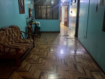 VENTA DE CASA DE 4 PISOS EN ZONA ALTAMENTE COMERCIAL – SAN JUAN DE LURIGANCHO