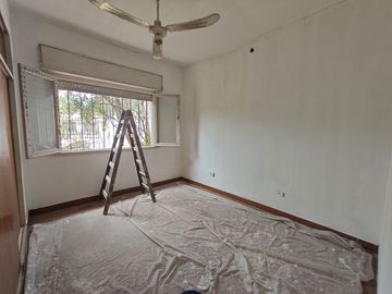 Ituzaingo - Venta - Casa en Block 3 Amb Al Frente - 3 y 2 Ambientes Al Fondo