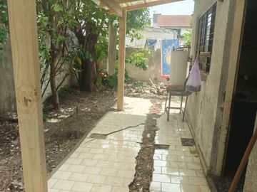 Ituzaingo - Venta - Casa en Block 3 Amb Al Frente - 3 y 2 Ambientes Al Fondo