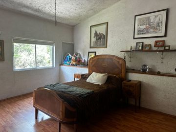 Bellísima Casa en Calle Privada con Vista Al Bosque en Lomas Anáhuac.