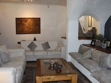 Bellísima Casa en Calle Privada con Vista Al Bosque en Lomas Anáhuac.