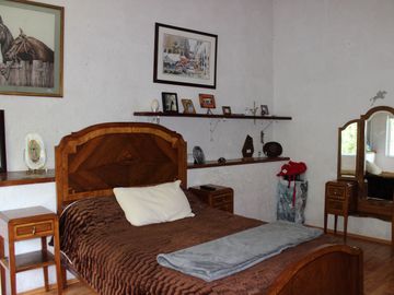 Bellísima Casa en Calle Privada con Vista Al Bosque en Lomas Anáhuac.