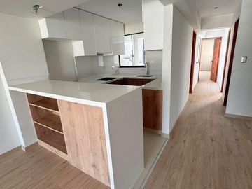 VENTA EXCLUSIVO DEPARTAMENTO EN SURCO, CERCA A PARQUE!