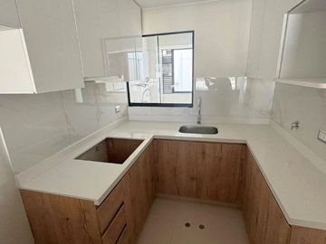 VENTA EXCLUSIVO DEPARTAMENTO EN SURCO, CERCA A PARQUE!