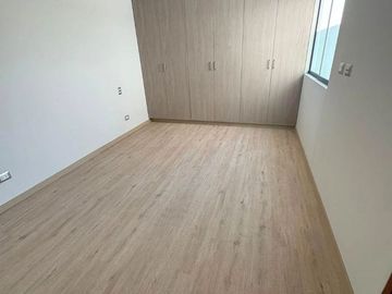 VENTA EXCLUSIVO DEPARTAMENTO EN SURCO, CERCA A PARQUE!