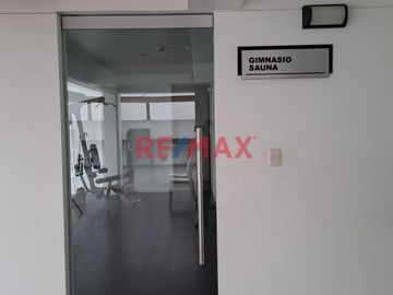 Oportunidad. Vendo Lujoso Departamento De 3 Dormitorios En Los Olivos, Cerca A La Municipalidad