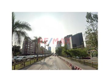 Inversión Segura | Casa En Venta Como Terreno En San Isidro Con Parametros De 15 Pisos