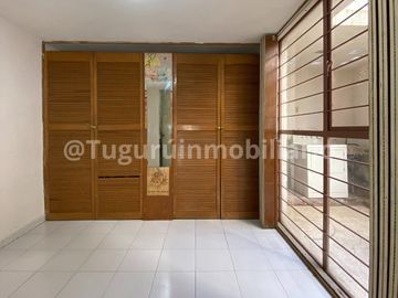 Casa en venta Tlalnepantla, cerca de Valle Dorado con terraza y 3 estacionamientos