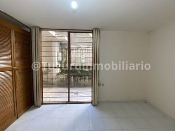 Casa en venta Tlalnepantla, cerca de Valle Dorado con terraza y 3 estacionamientos