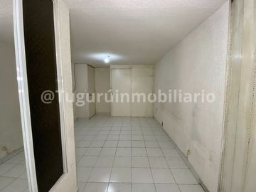 Casa en venta Tlalnepantla, cerca de Valle Dorado con terraza y 3 estacionamientos