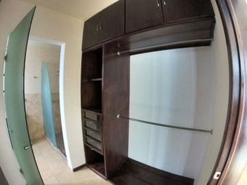 Casa Residencial en Venta o Renta en Guadalupe, en Fracc. Conde Santiago de la Laguna