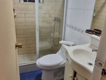 HERMOSA CASA INDIVIDUAL, SOLEADA Y BIEN UBICADA EN VILLA ALEMANA
