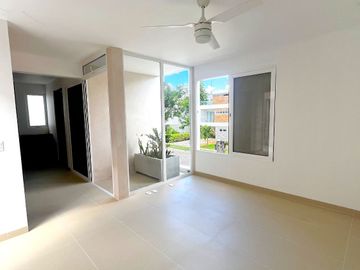 Casa en venta en Sendero Parque Gell, Playa del Carmen, Quintana Roo BR54