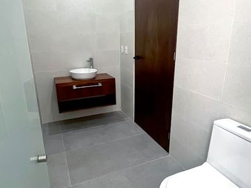 Casa en venta en Sendero Parque Gell, Playa del Carmen, Quintana Roo BR54