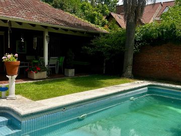 Lindisima Casa con Jardín y Pileta - La Horqueta, San Isidro
