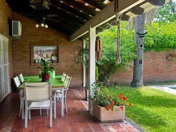 Lindisima Casa con Jardín y Pileta - La Horqueta, San Isidro