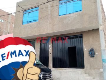Se Vende Casa De 02 Pisos En Calle Las Malvas Ventanilla