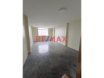 Se Vende Casa De 02 Pisos En Calle Las Malvas Ventanilla