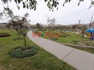 Se Vende Casa De 02 Pisos En Calle Las Malvas Ventanilla