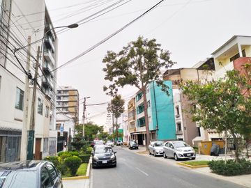 VENTA DE DEPARTAMENTO EN JESUS MARIA