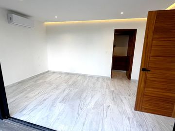 Casa en venta en Sendero Norte, Playa del Carmen, Quintana Roo BR54