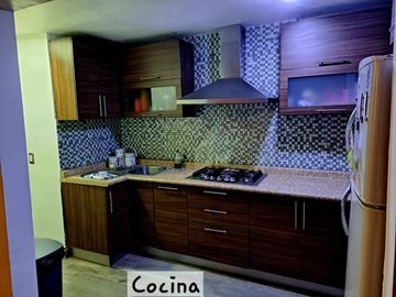 Casa en Venta en Colonia Real del Valle primer Sector Santa Catarina Nuevo Leon