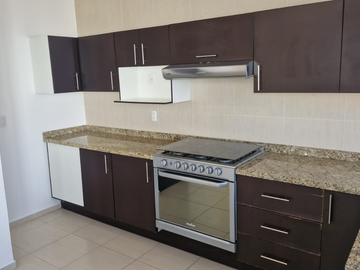 Paseo del Petirrojo Residencial Santa Fe, Corregidora