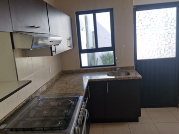 Paseo del Petirrojo Residencial Santa Fe, Corregidora