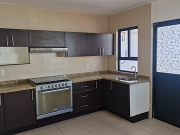 Paseo del Petirrojo Residencial Santa Fe, Corregidora