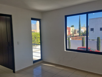 Paseo del Petirrojo Residencial Santa Fe, Corregidora