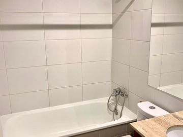 Se Vende Departamento en Ñuñoa, 2 Dormitorios 2 Baños Estacionamiento  Bodega